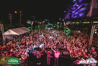 Chang Music Connection นำเสนอ Songkran Moments ที่ เดอะ สตรีท — photo 217