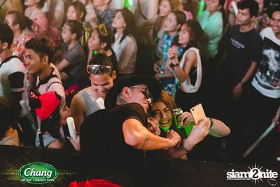 Chang Music Connection นำเสนอ Songkran Moments ที่ เดอะ สตรีท — photo 302
