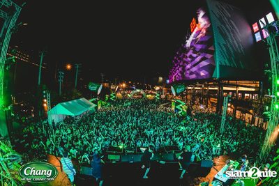 Chang Music Connection นำเสนอ Songkran Moments ที่ เดอะ สตรีท — photo 306