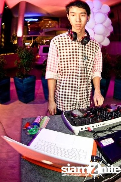 THE TWINS couple Valentine's Party — photo 3