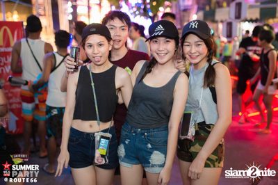Smirnoff Midnight 100 นำเสนอ 95.5 Virgin Hitz Summer Party — photo 13