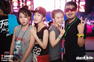 Smirnoff Midnight 100 นำเสนอ 95.5 Virgin Hitz Summer Party — photo 14