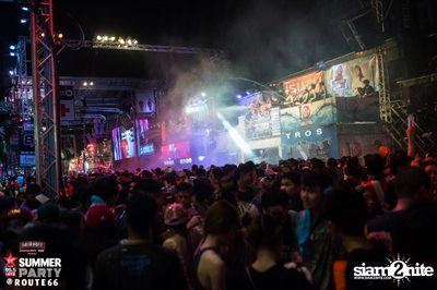 Smirnoff Midnight 100 นำเสนอ 95.5 Virgin Hitz Summer Party — photo 21