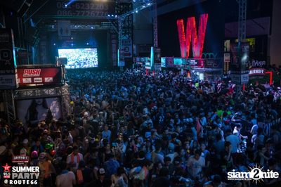 Smirnoff Midnight 100 นำเสนอ 95.5 Virgin Hitz Summer Party — photo 25