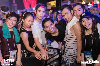 Smirnoff Midnight 100 นำเสนอ 95.5 Virgin Hitz Summer Party — photo 31