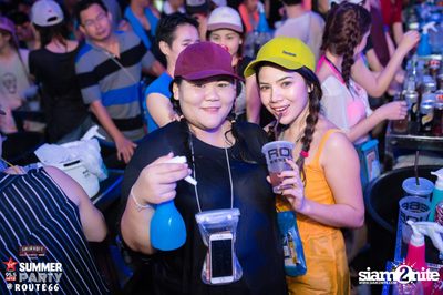 Smirnoff Midnight 100 นำเสนอ 95.5 Virgin Hitz Summer Party — photo 39