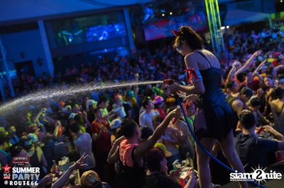 Smirnoff Midnight 100 นำเสนอ 95.5 Virgin Hitz Summer Party — photo 44