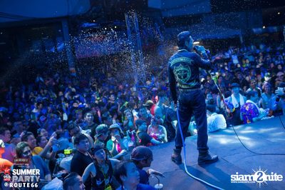 Smirnoff Midnight 100 นำเสนอ 95.5 Virgin Hitz Summer Party — photo 48