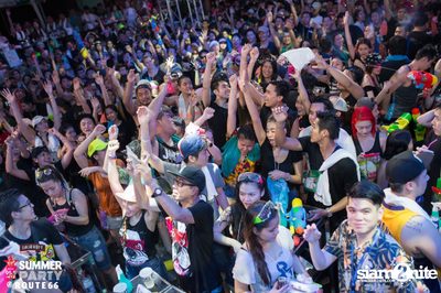 Smirnoff Midnight 100 นำเสนอ 95.5 Virgin Hitz Summer Party — photo 49