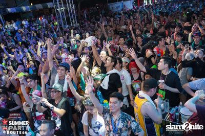 Smirnoff Midnight 100 นำเสนอ 95.5 Virgin Hitz Summer Party — photo 50