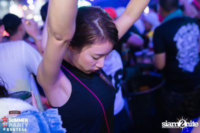 Smirnoff Midnight 100 นำเสนอ 95.5 Virgin Hitz Summer Party — photo 54