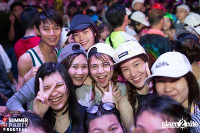 Smirnoff Midnight 100 นำเสนอ 95.5 Virgin Hitz Summer Party — photo 58