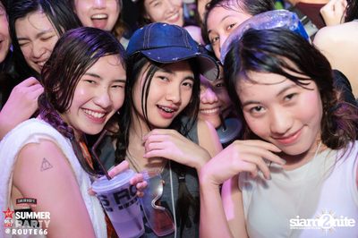 Smirnoff Midnight 100 นำเสนอ 95.5 Virgin Hitz Summer Party — photo 60