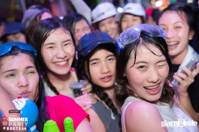 Smirnoff Midnight 100 นำเสนอ 95.5 Virgin Hitz Summer Party — photo 62