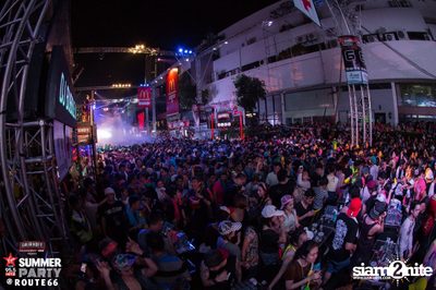 Smirnoff Midnight 100 นำเสนอ 95.5 Virgin Hitz Summer Party — photo 63