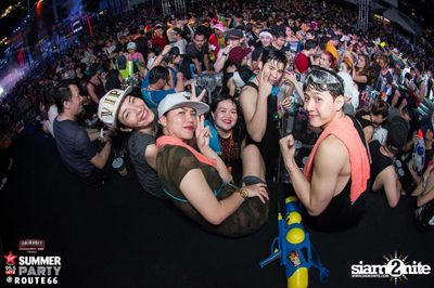 Smirnoff Midnight 100 นำเสนอ 95.5 Virgin Hitz Summer Party — photo 65