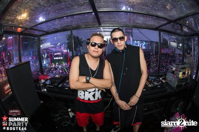 Smirnoff Midnight 100 นำเสนอ 95.5 Virgin Hitz Summer Party — photo 72