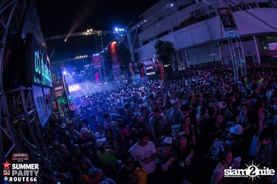 Smirnoff Midnight 100 นำเสนอ 95.5 Virgin Hitz Summer Party — photo 74
