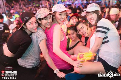 Smirnoff Midnight 100 นำเสนอ 95.5 Virgin Hitz Summer Party — photo 78