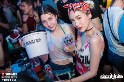 Smirnoff Midnight 100 นำเสนอ 95.5 Virgin Hitz Summer Party — photo 83