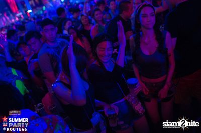 Smirnoff Midnight 100 นำเสนอ 95.5 Virgin Hitz Summer Party — photo 85
