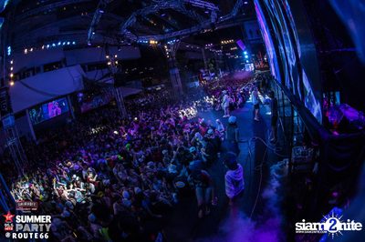Smirnoff Midnight 100 นำเสนอ 95.5 Virgin Hitz Summer Party — photo 97