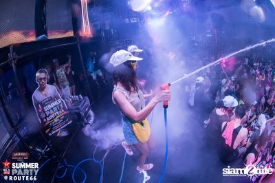 Smirnoff Midnight 100 นำเสนอ 95.5 Virgin Hitz Summer Party — photo 100