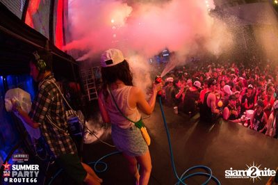 Smirnoff Midnight 100 นำเสนอ 95.5 Virgin Hitz Summer Party — photo 107