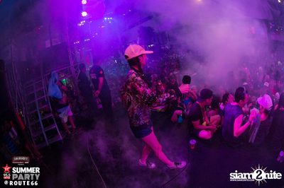 Smirnoff Midnight 100 นำเสนอ 95.5 Virgin Hitz Summer Party — photo 108