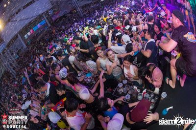 Smirnoff Midnight 100 นำเสนอ 95.5 Virgin Hitz Summer Party — photo 111