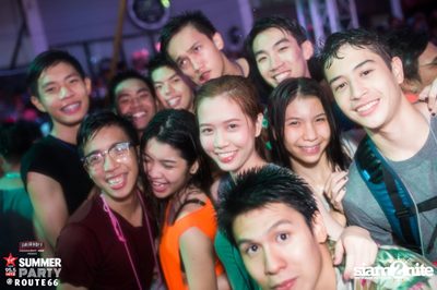 Smirnoff Midnight 100 นำเสนอ 95.5 Virgin Hitz Summer Party — photo 117