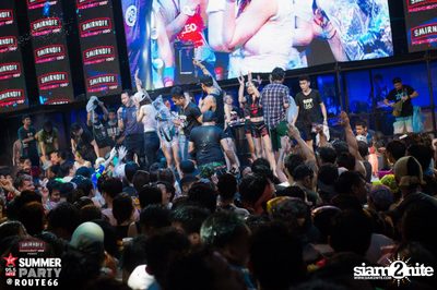 Smirnoff Midnight 100 นำเสนอ 95.5 Virgin Hitz Summer Party — photo 119