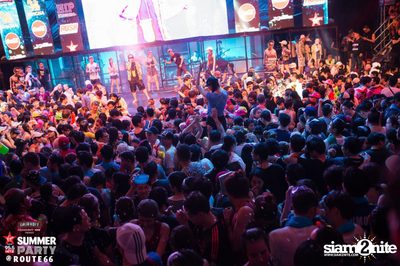 Smirnoff Midnight 100 นำเสนอ 95.5 Virgin Hitz Summer Party — photo 127