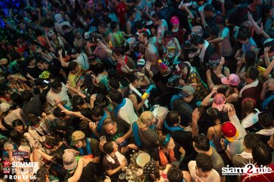 Smirnoff Midnight 100 นำเสนอ 95.5 Virgin Hitz Summer Party — photo 138