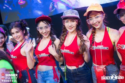 Smirnoff Midnight 100 นำเสนอ 95.5 Virgin Hitz Summer Party — photo 152