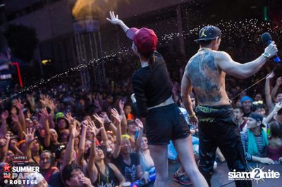 Smirnoff Midnight 100 นำเสนอ 95.5 Virgin Hitz Summer Party — photo 162
