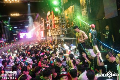 Smirnoff Midnight 100 นำเสนอ 95.5 Virgin Hitz Summer Party — photo 166