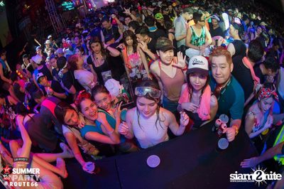 Smirnoff Midnight 100 นำเสนอ 95.5 Virgin Hitz Summer Party — photo 171