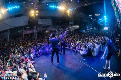 Smirnoff Midnight 100 นำเสนอ 95.5 Virgin Hitz Summer Party — photo 172