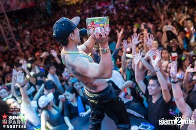 Smirnoff Midnight 100 นำเสนอ 95.5 Virgin Hitz Summer Party — photo 185