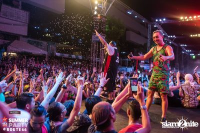 Smirnoff Midnight 100 นำเสนอ 95.5 Virgin Hitz Summer Party — photo 202