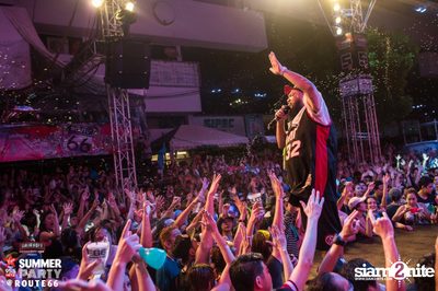 Smirnoff Midnight 100 นำเสนอ 95.5 Virgin Hitz Summer Party — photo 203