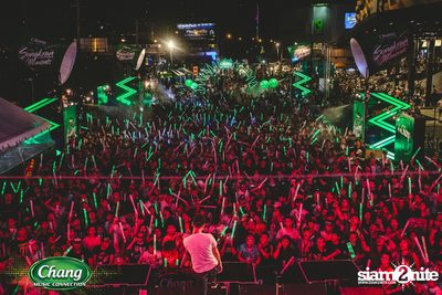 Chang Music Connection นำเสนอ Songkran Moments ที่ เดอะ สตรีท — photo 128