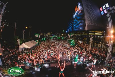 Chang Music Connection นำเสนอ Songkran Moments ที่ เดอะ สตรีท — photo 255