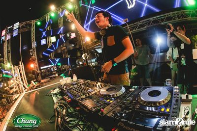 Chang Music Connection นำเสนอ Songkran Moments ที่ เดอะ สตรีท — photo 260