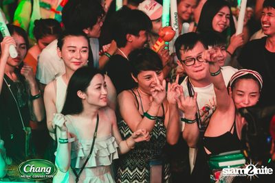 Chang Music Connection นำเสนอ Songkran Moments ที่ เดอะ สตรีท — photo 268
