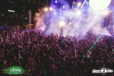 Chang Music Connection นำเสนอ Songkran Moments ที่ เดอะ สตรีท — photo 300
