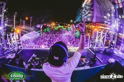 Chang Music Connection นำเสนอ Songkran Moments ที่ เดอะ สตรีท — photo 302