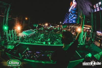 Chang Music Connection นำเสนอ Songkran Moments ที่ เดอะ สตรีท — photo 303