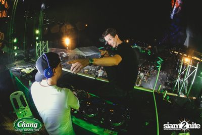 Chang Music Connection นำเสนอ Songkran Moments ที่ เดอะ สตรีท — photo 310